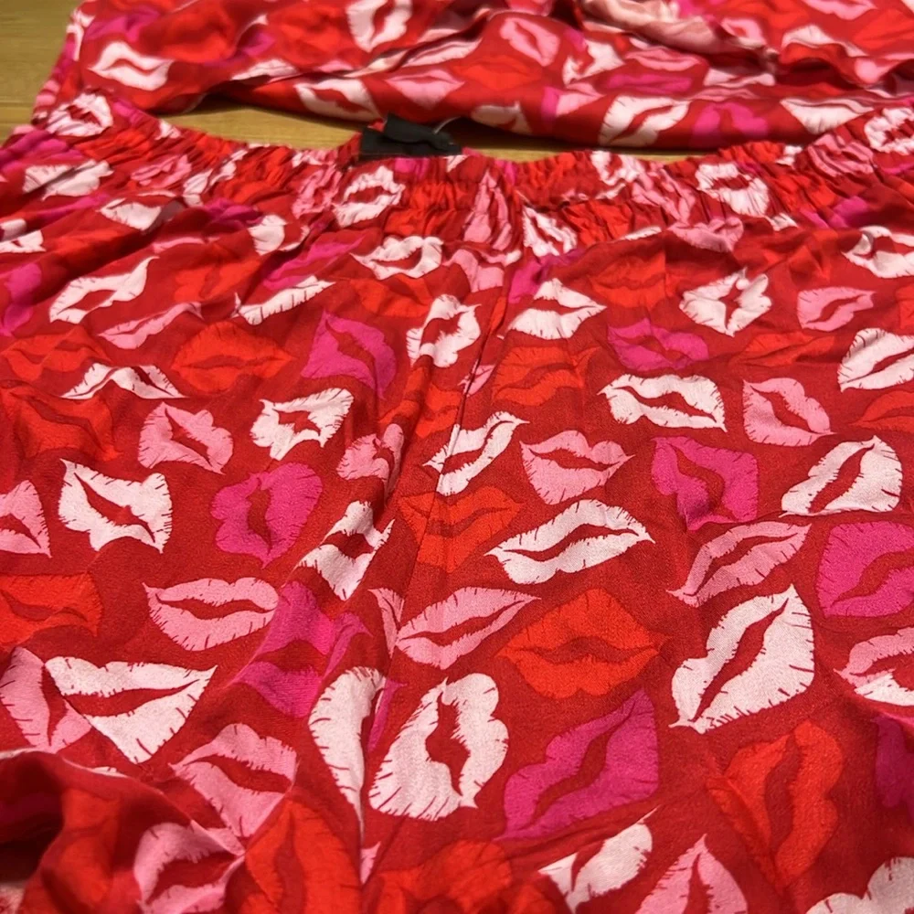 City Chic Kitty kiss pj set women plus size, size S/16 red NWT